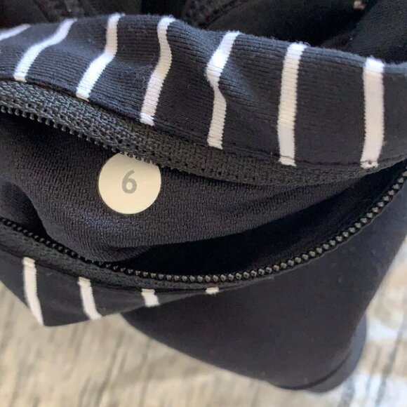 Lululemon Run Times Short *4-way Parallel Stripe - Picture 8 of 8